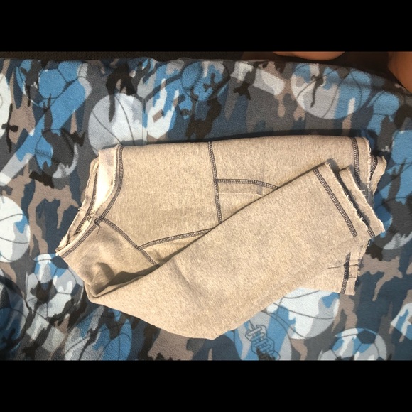 sweatshirt - Picture 3 of 5